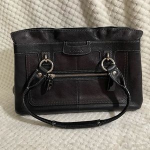 EUC Coach Penelope black leather pebbled bag